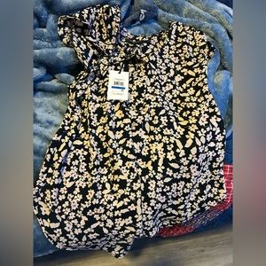 DKNY sleeveless blouse